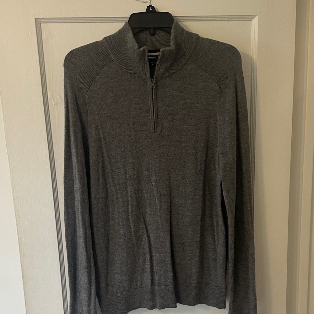 Express Men's Gray Quarter-Zip Mock Neck Sweater